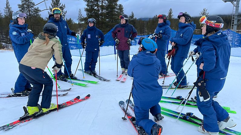Det uppstod många givande diskussioner på både skidor bräda. Foto: SSF.